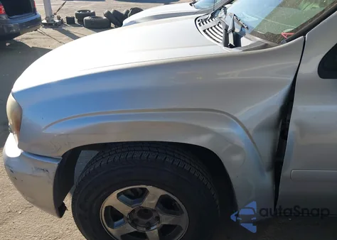 2006 Chevrolet Trailblazer Ls z USA, uszkodzony, nr VIN 1GNDS13S062299038